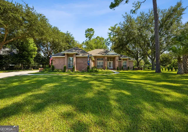 2nd image of 513 Cardinal Cir E, Saint Marys, GA 31558 | MLS# 10827404