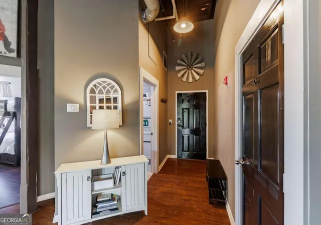 Listing Photo 5 - Condo for sale in building located at 269 N Hull St, Athens, GA 30601 - Unit #212