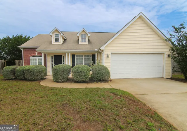 Homes for sale in Byron, GA | 520 Arrie Dr, Byron, GA 31008 | MLS# 10783642