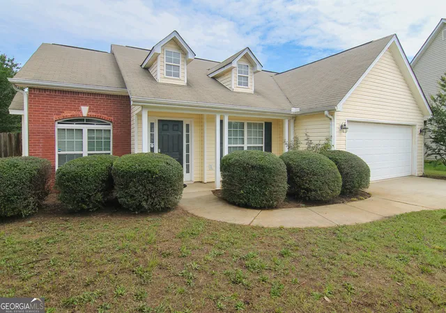 Homes for sale in Byron, GA | 520 Arrie Dr, Byron, GA 31008 | MLS# 10783642