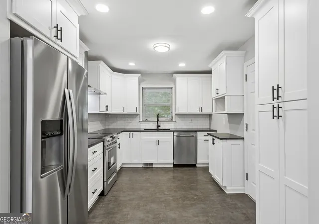Photo 2 of Single family home for sale at 3690 Wisteria Ln Se, Smyrna, GA 30082 | MLS# 10798695 | Listing updated on 2026-09-12