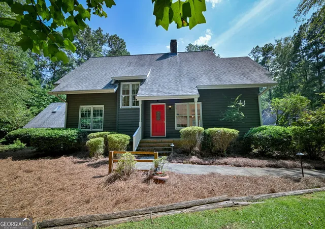 1st image of 3189 Spring Lake Dr Ne, Conyers, GA 30013 | MLS# 10819735