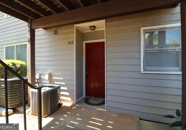 Homes for sale in Athens, GA | 2505 W Broad St #212, Athens, GA 30606 | MLS# 10731146