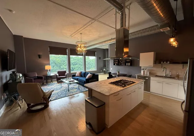 Homes for sale in Atlanta, GA | 3820 Roswell Rd Ne #709, Atlanta, GA 30342 | MLS# 10790782