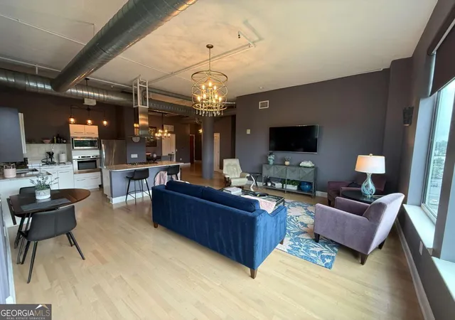 Homes for sale in Atlanta, GA | 3820 Roswell Rd Ne #709, Atlanta, GA 30342 | MLS# 10790782