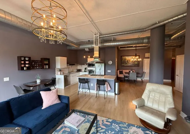 Homes for sale in Atlanta, GA | 3820 Roswell Rd Ne #709, Atlanta, GA 30342 | MLS# 10790782