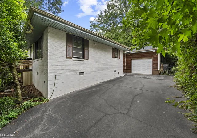 1st image of 1747 Se Crestridge Dr, Marietta, GA 30067 | MLS# 10822981