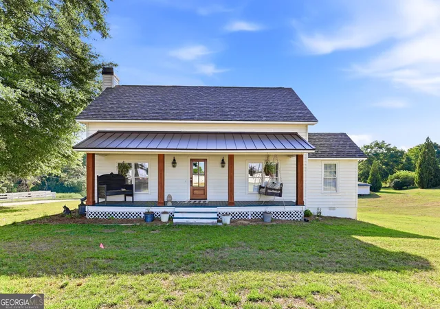 Photo 3 of Single family home for sale at 4703 Mount Vernon Rd, Gainesville, GA 30506 | MLS# 10767718 | Listing updated on 2026-06-11