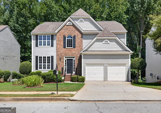 Photo 1 of Sale Pending at 1942 Ashwood Grove Dr, Snellville, GA 30078 | MLS# 10833142 | Listing updated on 2026-09-16