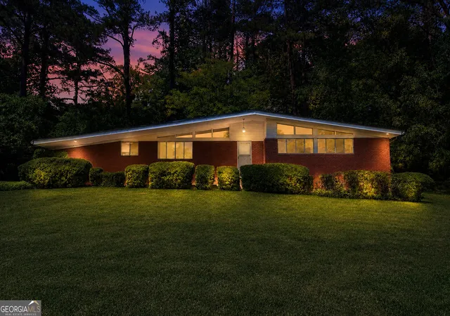 Photo 2 of Single family home for sale at 132 Robin Hood Rd Ne, Rome, GA 30161 | MLS# 10772838 | Listing updated on 2026-09-12