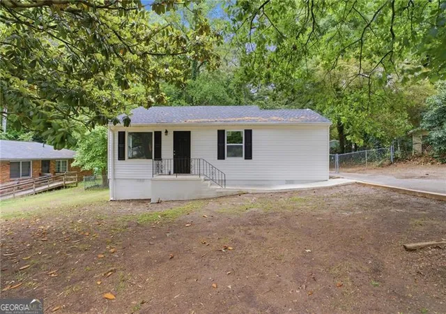 2nd image of 5160 Ellen St, Forest Park, GA 30297 | MLS# 10762719