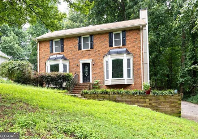 Photo 3 of Single family home for sale at 2659 Ashley Dr, Marietta, GA 30064 | MLS# 10816332 | Listing updated on 2026-09-11