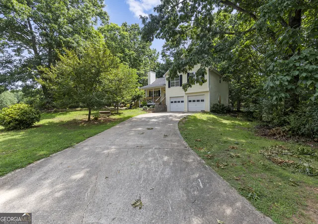 Homes for sale in Cumming, GA | 7130 Bristol Trl, Cumming, GA 30028 | MLS# 10785624