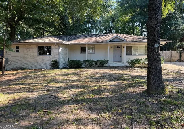 Photo 2 of Single family home for sale at 2192 Ne Dering Cir Ne, Atlanta, GA 30345 | MLS# 10829245 | Listing updated on 2026-09-02