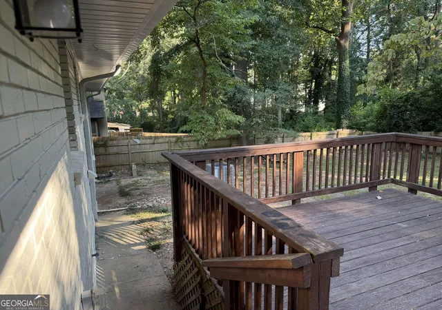 Photo 4 of Single family home for sale at 2192 Ne Dering Cir Ne, Atlanta, GA 30345 | MLS# 10829245 | Listing updated on 2026-09-23