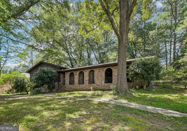 Photo 1 of Single family home for sale at 667 Kingswood Ct, Lithia Springs, GA 30122 | MLS# 10829082 | Listing updated on 2026-09-08
