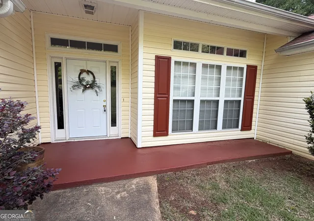 3rd image of 135 Taylor Len Dr, Lagrange, GA 30240 | MLS# 10765982