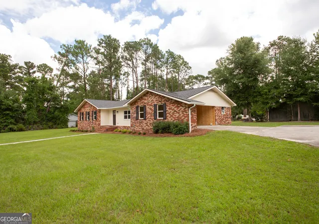 Homes for sale in Waycross, GA | 2608 Winchester Rd, Waycross, GA 31501 | MLS# 10789855