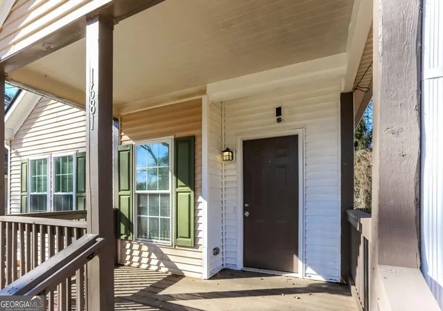 Photo 3 of Single family home for sale at 1681 Lanier Dr Sw, Atlanta, GA 30310 | MLS# 10673112 | Listing updated on 2026-09-13