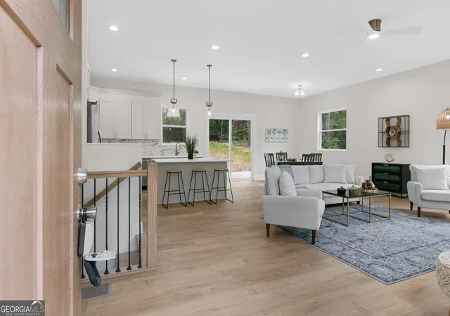 4th image of 2911 Pine Valley Cir, Atlanta, GA 30344 | MLS# 10732861
