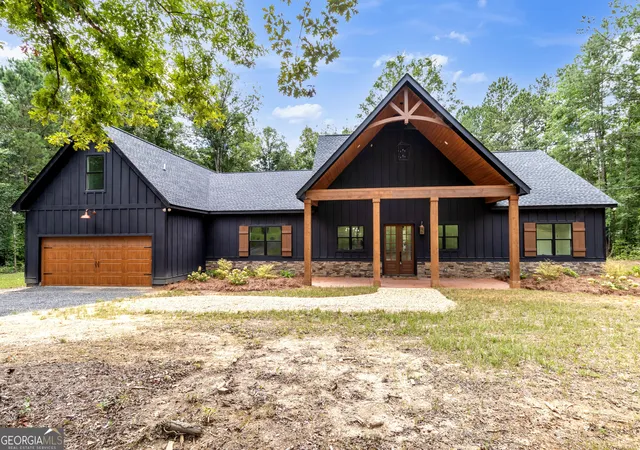 Photo 1 of Sale Pending at 5962 Ga Hwy 109, Molena, GA 30258 | MLS# 10647472 | Listing updated on 2026-10-02