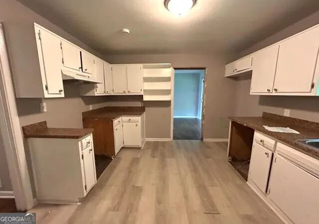 Photo 3 of Single family home for sale at 3707 Satellite Blvd, Ellenwood, GA 30294 | MLS# 10821433 | Listing updated on 2026-08-21