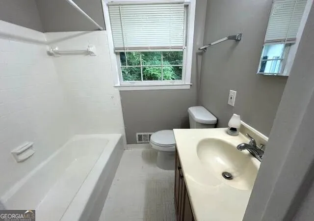 Photo 4 of Single family home for sale at 3707 Satellite Blvd, Ellenwood, GA 30294 | MLS# 10821433 | Listing updated on 2026-08-21