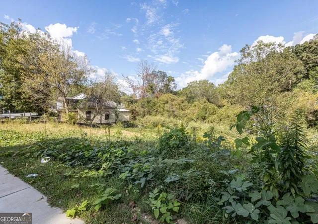 Photo 3 of Land for sale at 889 Hollywood Rd, Atlanta, GA 30318 | MLS# 10628889 | Listing updated on 2025-11-04