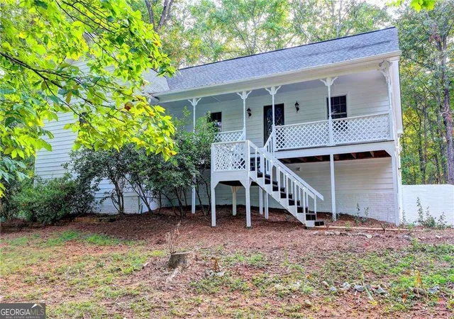 Single family home for sale at 214 Valley Brk Dr, Woodstock, GA 30188 | MLS# 10788041