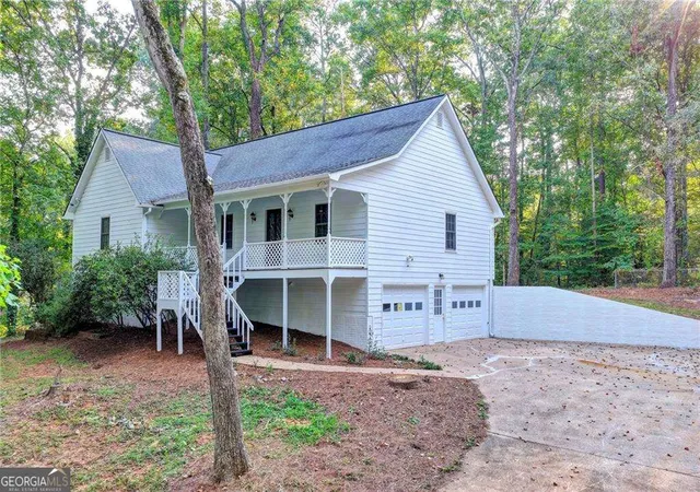 Photo 1 of Single family home for sale at 214 Valley Brk Dr, Woodstock, GA 30188 | MLS# 10788041 | Listing updated on 2026-10-30