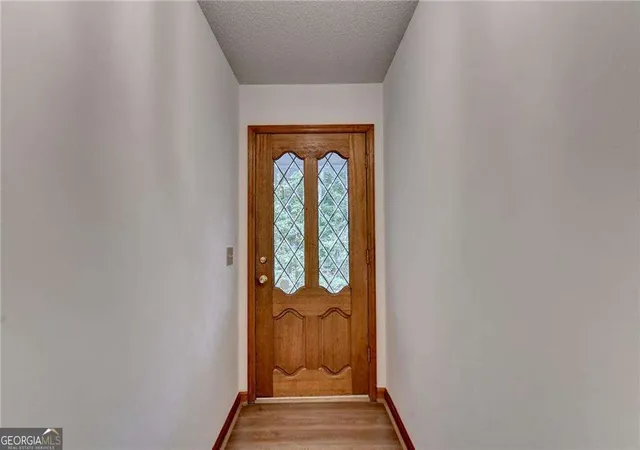 Photo 4 of Single family home for sale at 214 Valley Brk Dr, Woodstock, GA 30188 | MLS# 10788041 | Listing updated on 2026-10-30