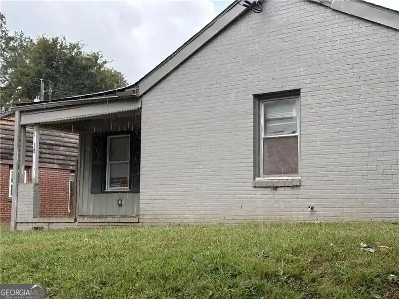 Photo 1 of Sale Pending at 1658 M L King Jr Dr Sw, Atlanta, GA 30314 | MLS# 10868170 | Listing updated on 2026-10-30