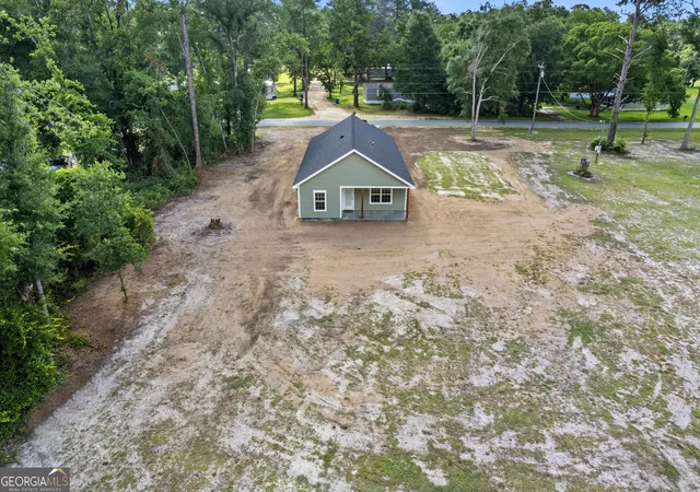 Photo 3 of Single family home for sale at 93 Riverside Dr, Jesup, GA 31545 | MLS# 10800718 | Listing updated on 2026-10-09