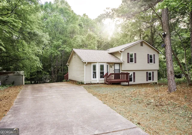 Homes for sale in Newnan, GA | 180 Beverly Park Ct, Newnan, GA 30263 | MLS# 10759058