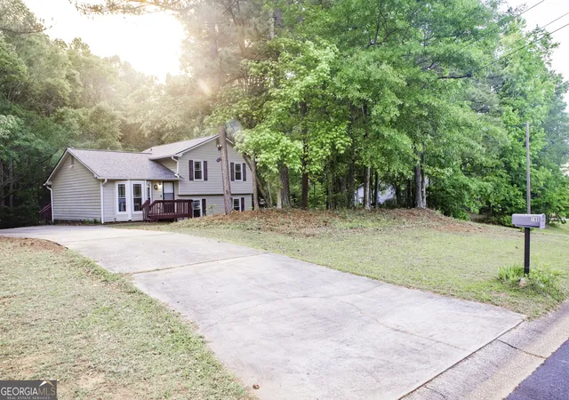 Homes for sale in Newnan, GA | 180 Beverly Park Ct, Newnan, GA 30263 | MLS# 10759058