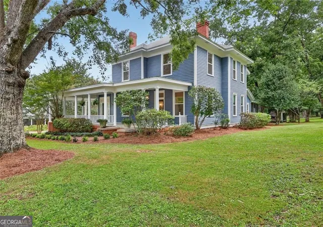 Photo 2 of Single family home for sale at 1060 Hill St, Concord, GA 30206 | MLS# 10823084 | Listing updated on 2026-08-24