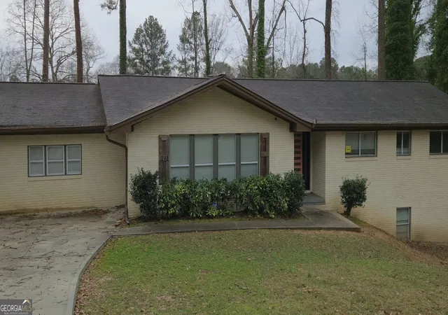 1st image of 1248 Oakcrest Dr Sw, Atlanta, GA 30311 | MLS# 10688291