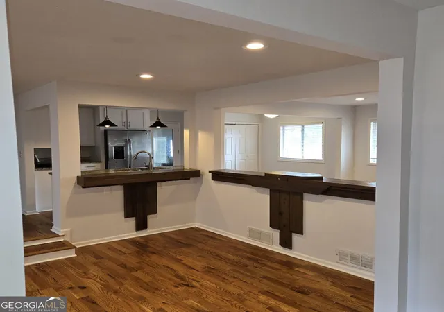 5th image of 1248 Oakcrest Dr Sw, Atlanta, GA 30311 | MLS# 10688291