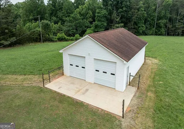 Photo 2 of House for sale at 463 Arnoldsville Rd, Winterville, GA 30683 | MLS# 10791236 | Listing updated on 2026-08-15