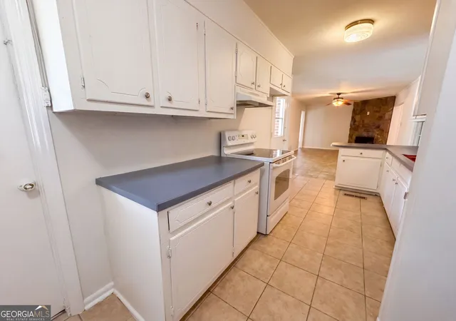 Photo 2 of Sale Pending at 1276 Robin Rd Ne, Conyers, GA 30012 | MLS# 10823516 | Listing updated on 2026-09-18