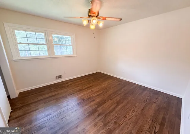 Photo 3 of Single family home for sale at 1276 Robin Rd Ne, Conyers, GA 30012 | MLS# 10823516 | Listing updated on 2026-10-03