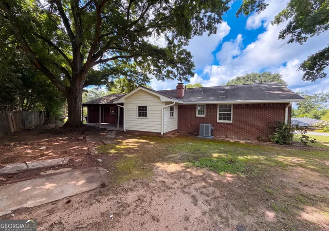 Photo 4 of Single family home for sale at 1276 Robin Rd Ne, Conyers, GA 30012 | MLS# 10823516 | Listing updated on 2026-10-03