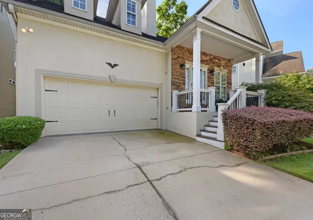 Photo 3 of Single family home for sale at 128 Monterey Dr, Peachtree City, GA 30269 | MLS# 10830340 | Listing updated on 2026-09-15