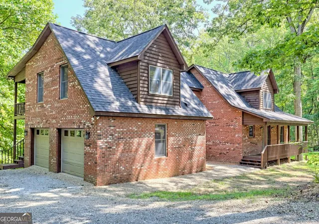 Photo 4 of Single family home for sale at 2204 Cedar Cliff Rd, Hiawassee, GA 30546 | MLS# 10598094 | Listing updated on 2026-09-21