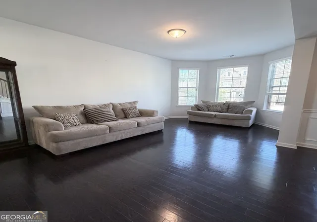 4th image of 524 Lance View Ln, Lawrenceville, GA 30045 | MLS# 10804601