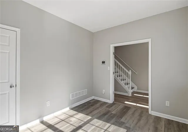 Photo 3 of Townhouse for sale at 5667 Cascade Run Sw, Atlanta, GA 30336 | MLS# 10820038 | Listing updated on 2026-10-30