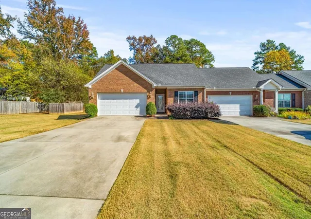 Photo 2 of Condo for sale at 252 Blackwood Pl Se, Calhoun, GA 30701 | MLS# 10639394 | Listing updated on 2026-09-20