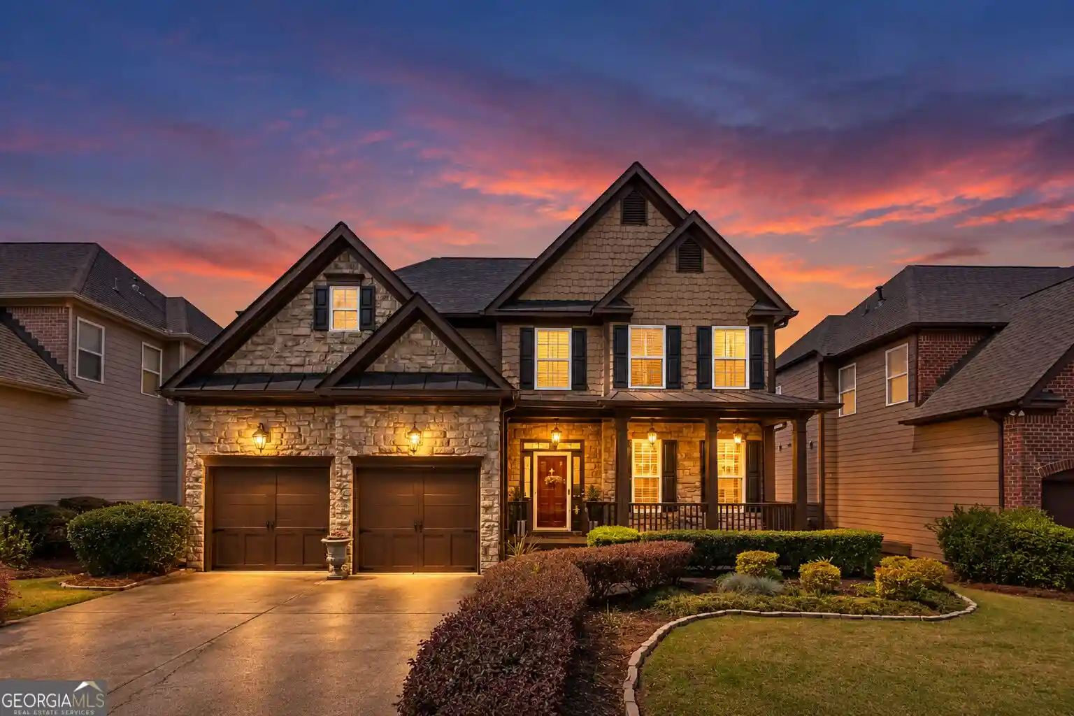 Photo 1 of Single family home for sale at 3180 The Cmns Dr, Cumming, GA 30041 | MLS# 10857809 | Listing updated on 2026-10-16