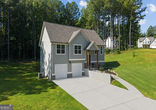 Photo 3 of Single family home for sale at 1145 Awenasa Dr, Villa Rica, GA 30180 | MLS# 10821696 | Listing updated on 2026-09-12