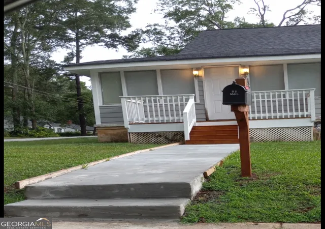 1st image of 1366 Avon Ave Sw, Atlanta, GA 30310 | MLS# 10711123